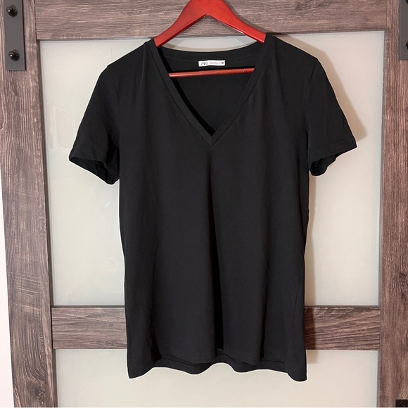 Zara Tops - Zara Classic V Neck Tee
